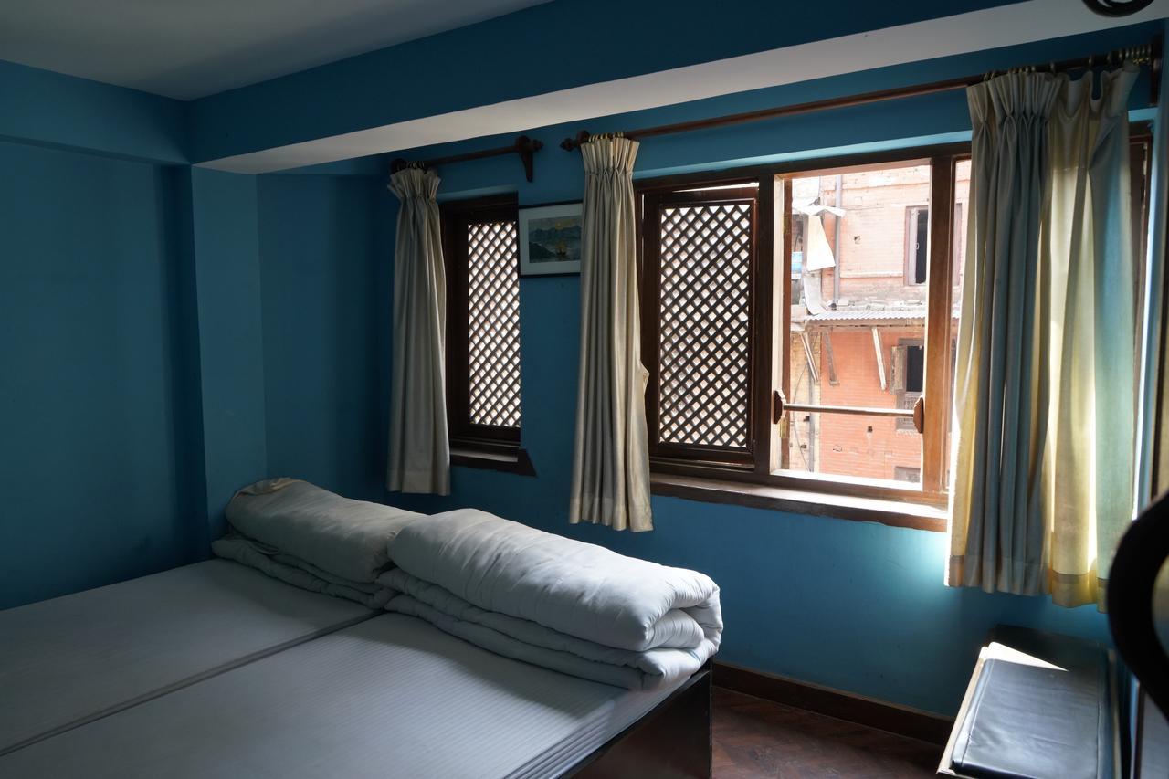 Moonlight Guest House บักตะปูร์ ภายนอก รูปภาพ