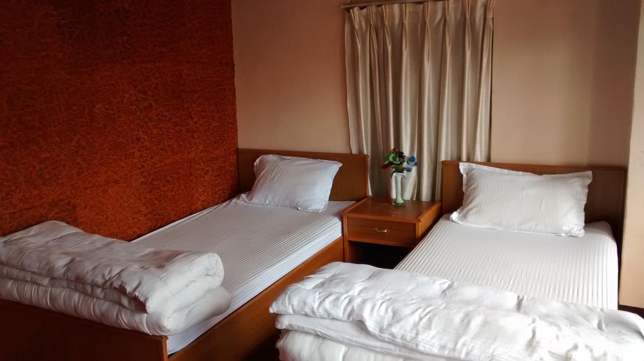 Moonlight Guest House บักตะปูร์ ภายนอก รูปภาพ