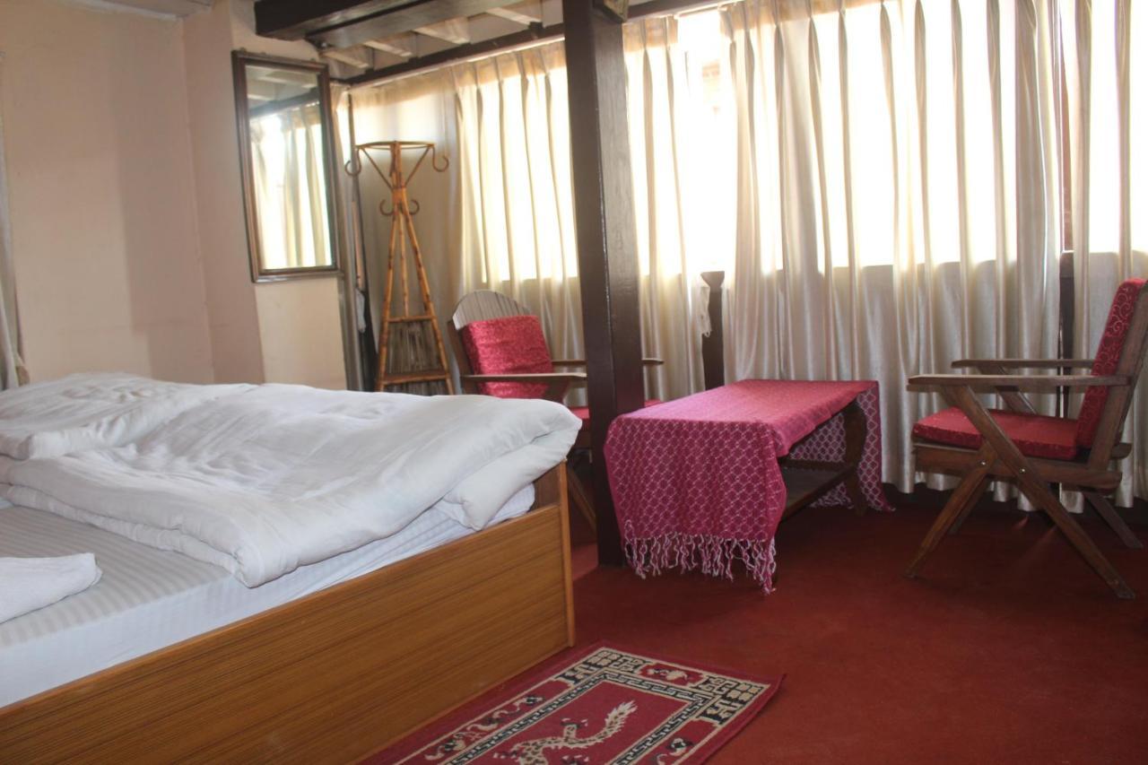 Moonlight Guest House บักตะปูร์ ภายนอก รูปภาพ
