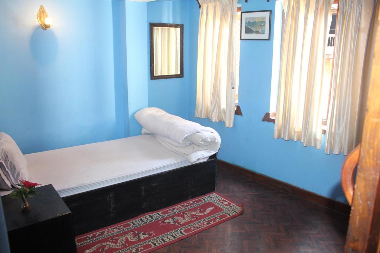 Moonlight Guest House บักตะปูร์ ภายนอก รูปภาพ